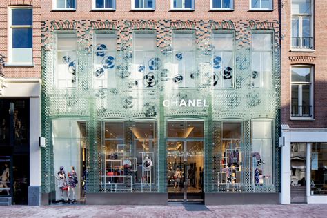 chanel amsterdam archdaily|The façade in glass for Chanel in Amsterdam by MVRDV.